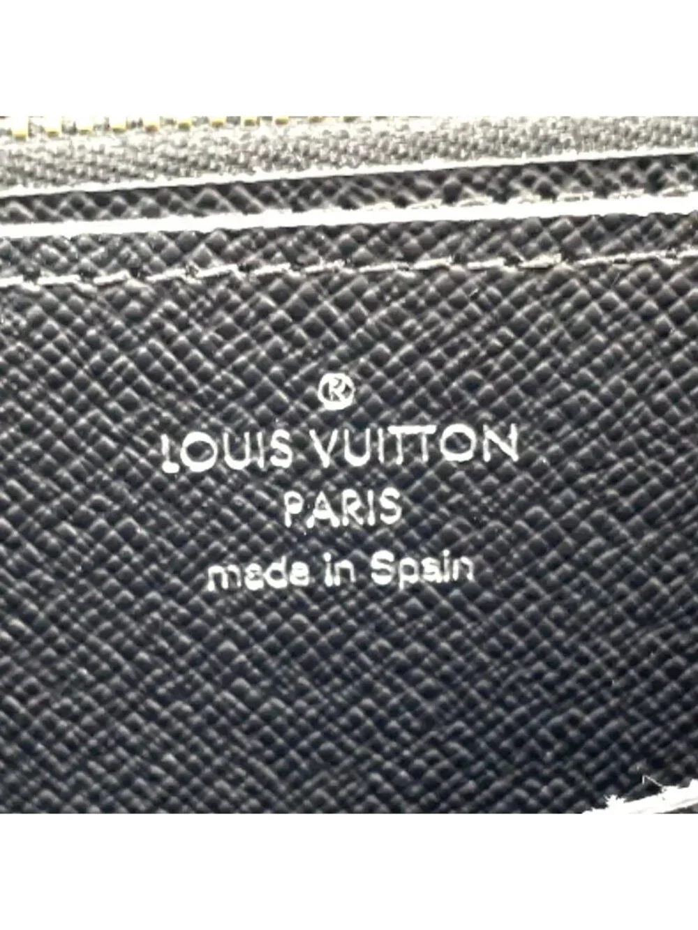 Louis Vuitton Zippy XL Monogram Eclipse Leather Black Round Wallet Gold